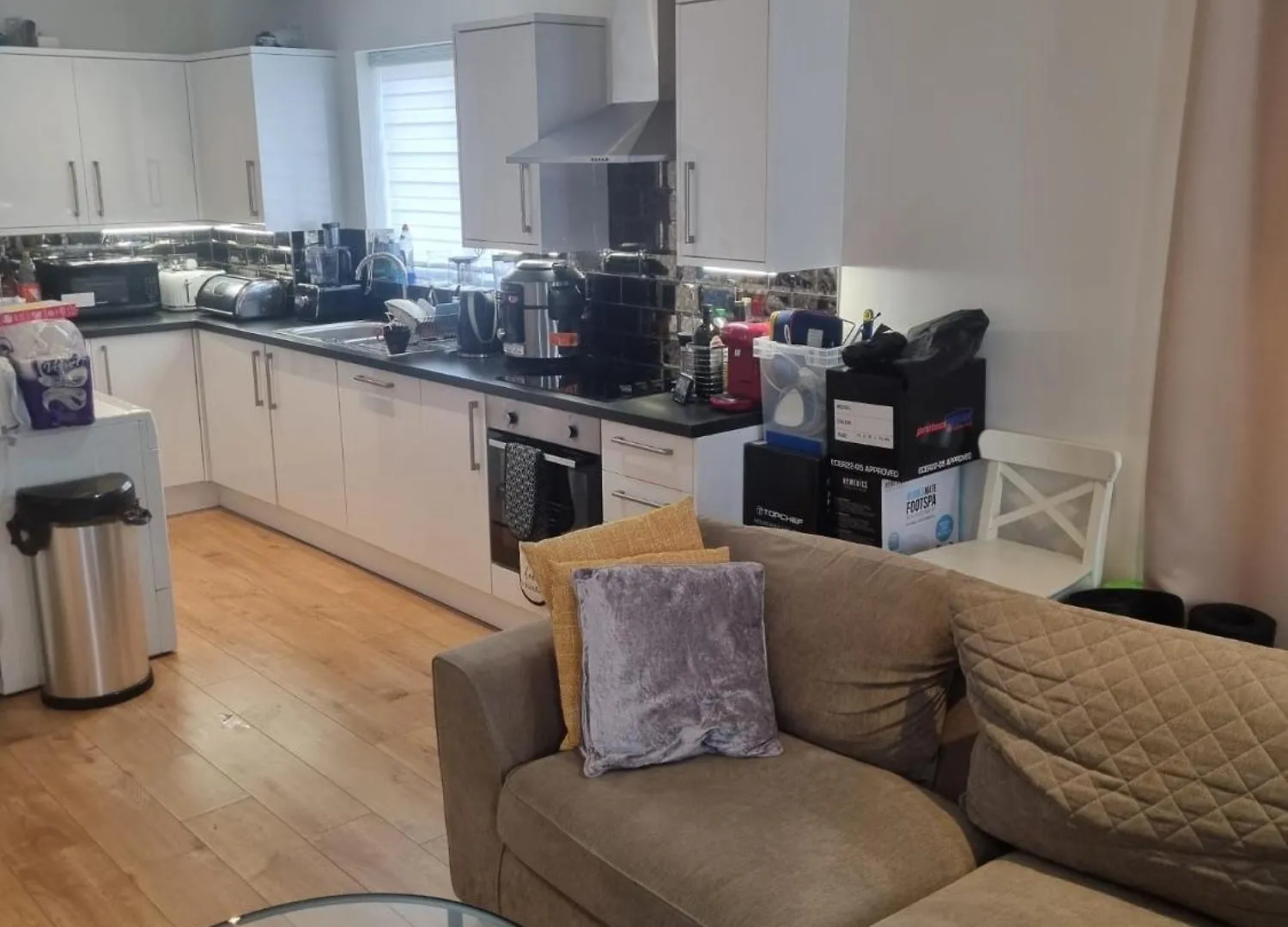 Apartament Splendid Two Bedroom Flat Londyn